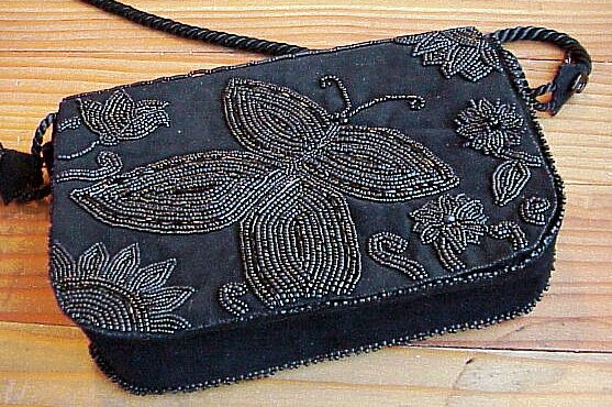 Black Butterfly
Purse
Front